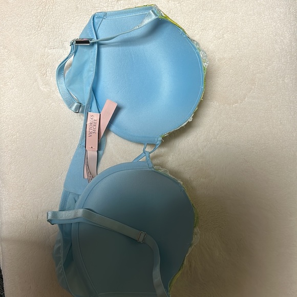 Victoria Secret Dream Angles Push Up Bra 36D - Picture 2 of 4